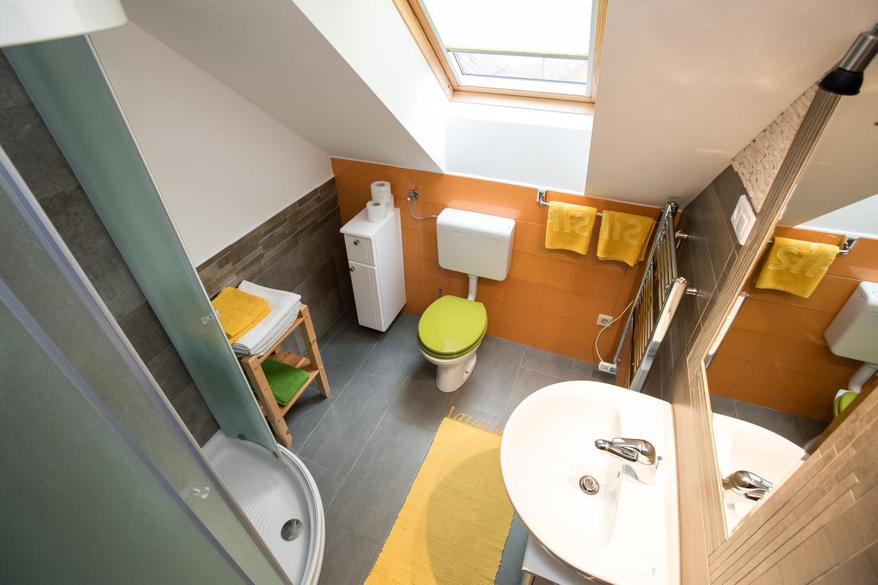 Apartments Rozic ボーヒニ エクステリア 写真