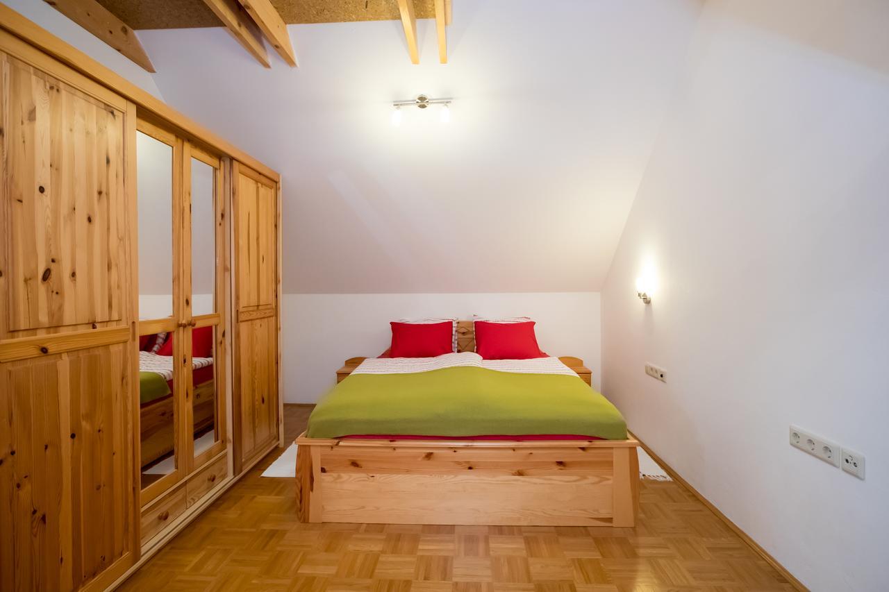 Apartments Rozic ボーヒニ エクステリア 写真