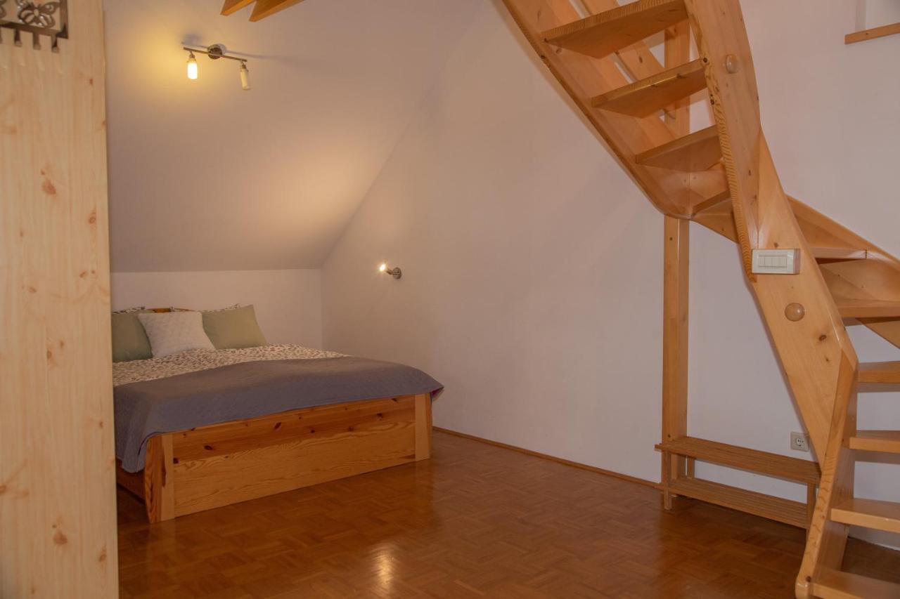 Apartments Rozic ボーヒニ エクステリア 写真